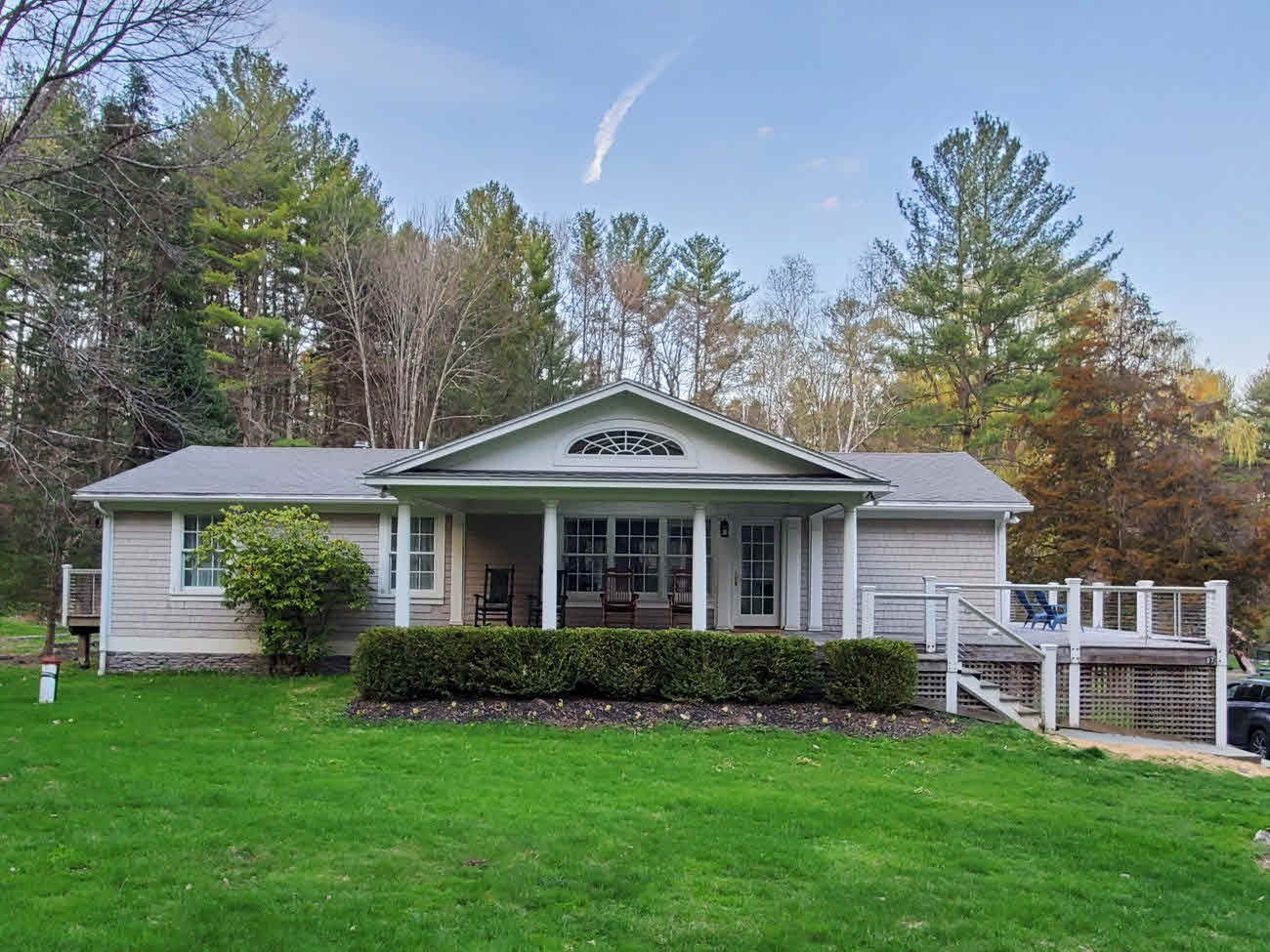 Building photograph for 87 TWIN LAKES ROAD
